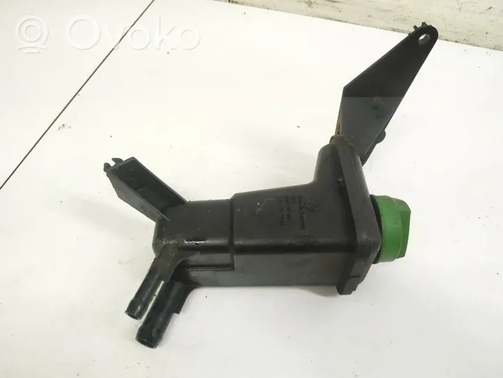 Volkswagen PASSAT B5.5 Power steering fluid tank/reservoir 3B0422371