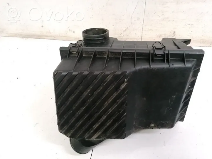 Volkswagen PASSAT B3 Scatola del filtro dell’aria 357183B