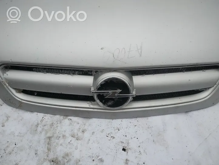 Opel Signum Priekšējais režģis 