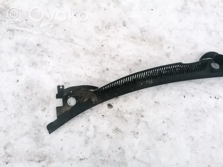 Audi A4 S4 B7 8E 8H Wiper trim 8E1819403