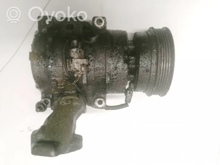 Toyota Avensis Verso Ilmastointilaitteen kompressorin pumppu (A/C) 4472204222