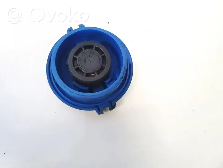 Volkswagen Polo IV 9N3 Vase d'expansion / bouchon de réservoir de liquide de refroidissement 3b0121321