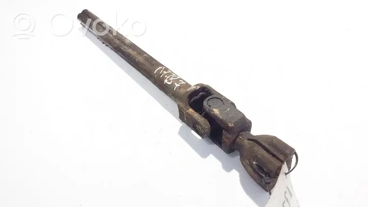 Volkswagen Touareg I Steering column universal joint 