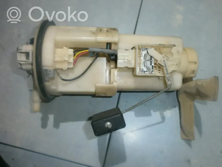 Toyota Highlander XU20 Kraftstoffpumpe im Tank 8946135010