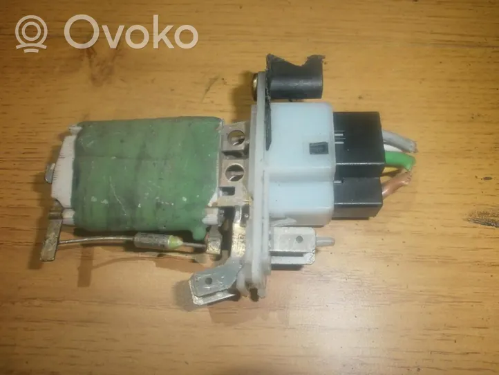 Opel Astra F Heater blower motor/fan resistor 