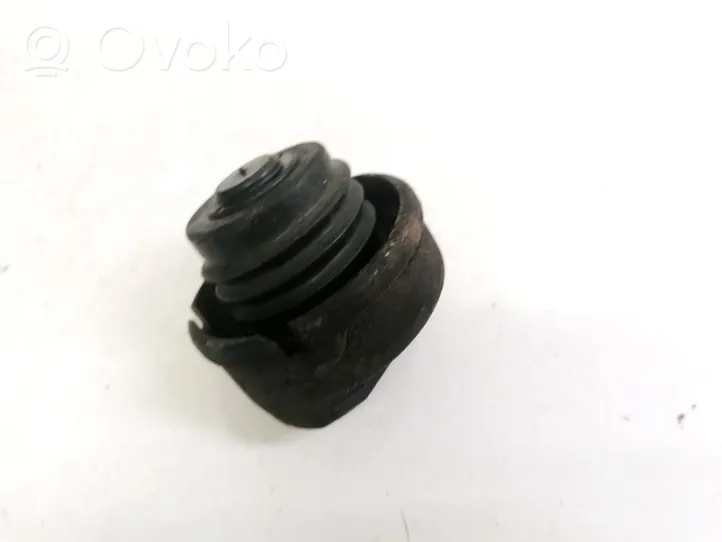 Volkswagen PASSAT B5 Fuel tank filler cap 191201553a