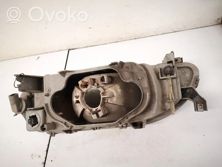 Renault 19 Phare frontale 084763