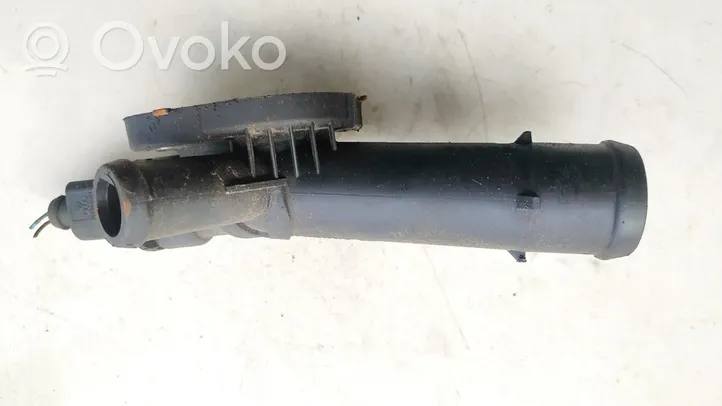 Audi A1 Tuyau de liquide de refroidissement moteur 03L121131F