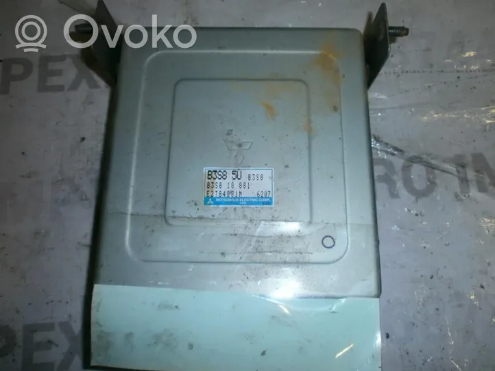 Mazda 323 Sterownik / Moduł ECU b3s818881