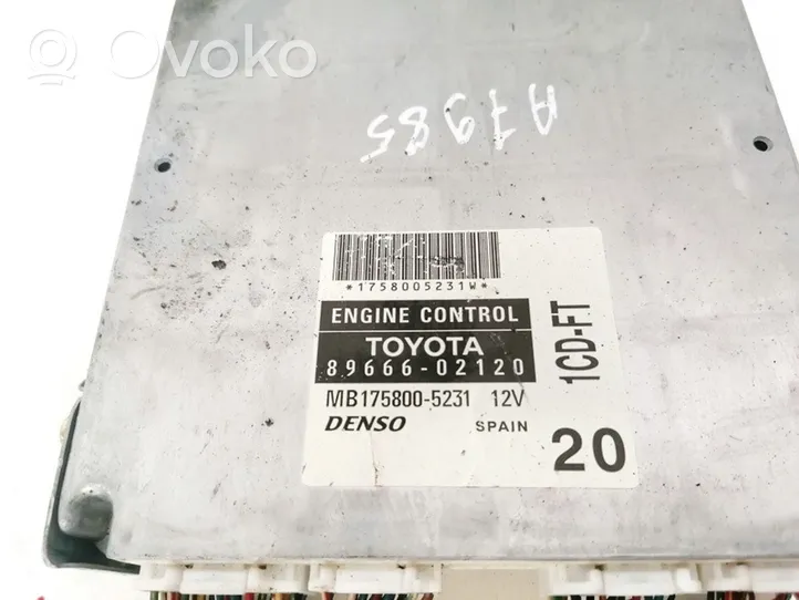 Toyota Corolla E120 E130 Calculateur moteur ECU 8966602120