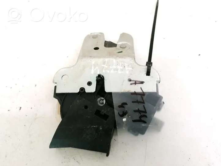 Volkswagen Jetta V Serrure de loquet coffre 4F5827505D