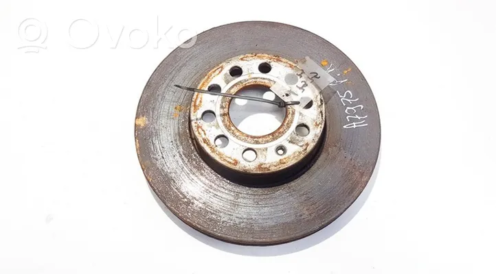 Volkswagen Jetta V Front brake disc ventiliuojamas