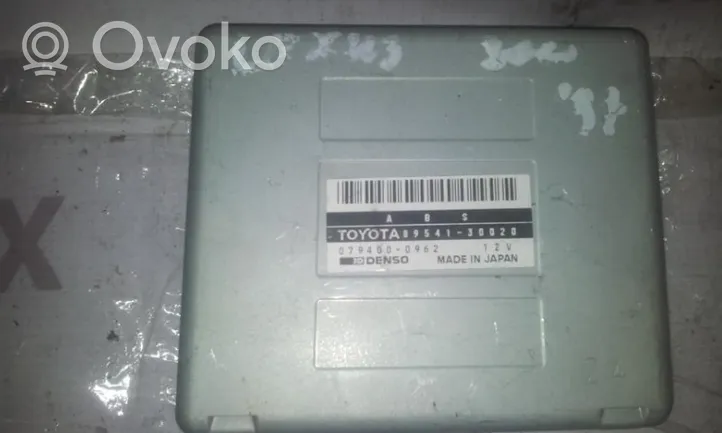 Toyota Camry Bloc ABS 896133010