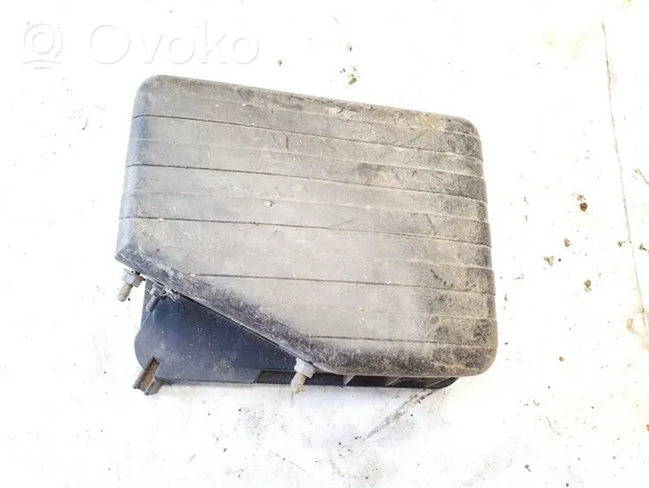 Renault Megane I Air filter box 