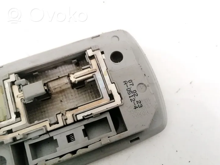 Honda Civic Lampka podsufitki tylna A05124