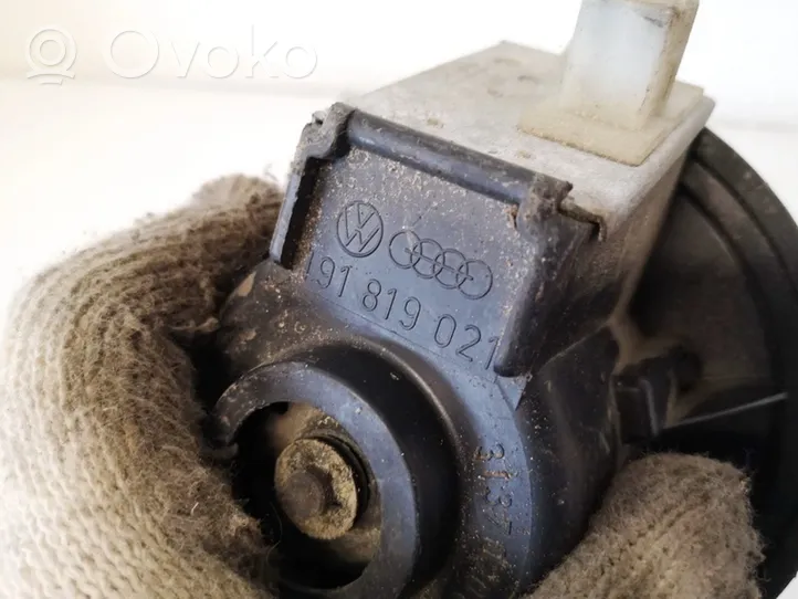 Volkswagen Golf II Pečiuko ventiliatorius/ putikas 191819021