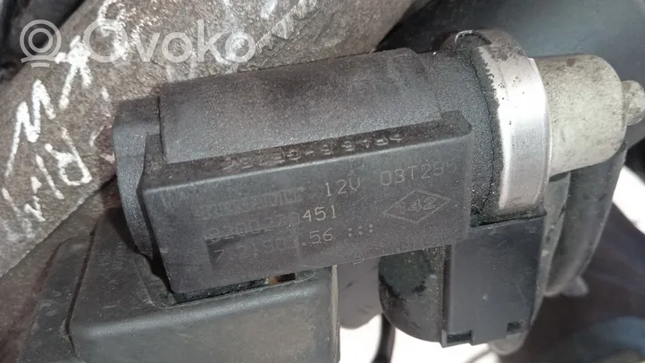 Nissan Primera Zawór podciśnienia / Elektrozawór turbiny 8200270451