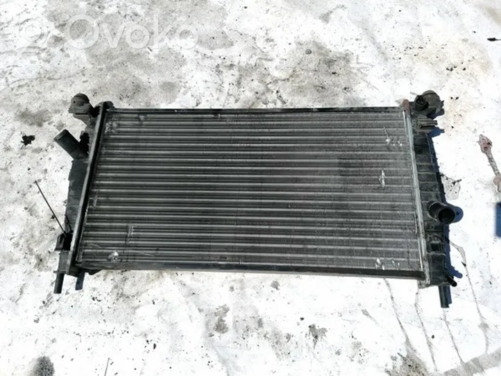 Ford Focus C-MAX Coolant radiator 