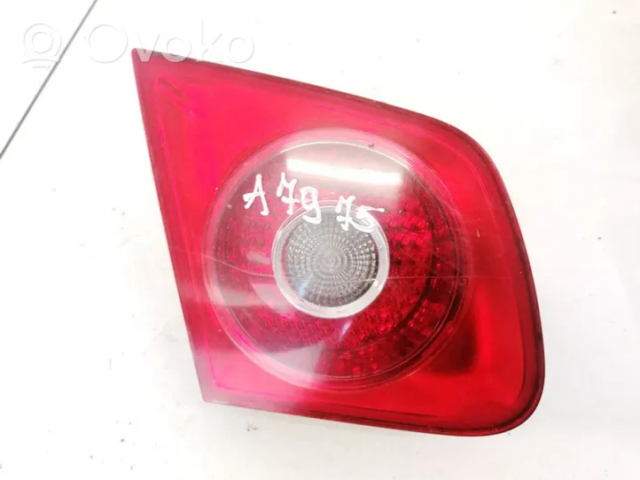 Volkswagen Jetta V Tailgate rear/tail lights 1K5945093