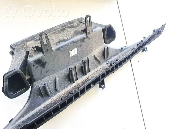 Toyota Avensis T270 Oro paėmimo kanalo detalė (-ės) 5595105070