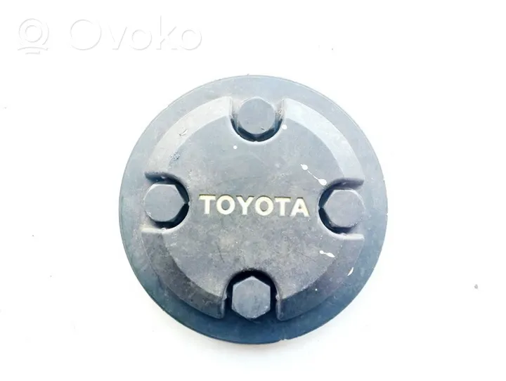 Toyota Corolla E90 Original wheel cap 716814