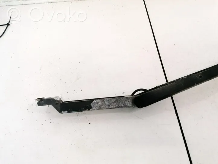 Honda Accord Front wiper blade arm 