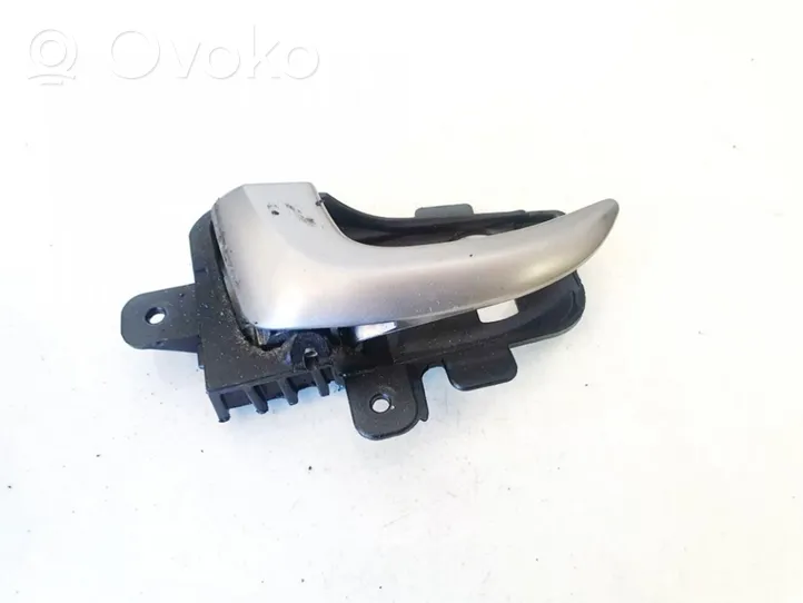 Hyundai i30 Maniglia interna per portiera anteriore 82613gd000