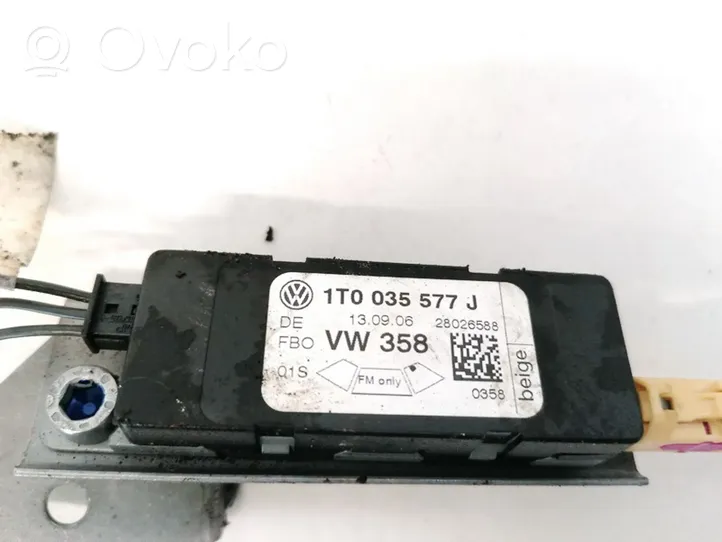 Volkswagen Touran I Antennin ohjainlaite 1t0035577j