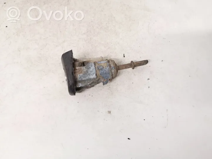 Volkswagen Golf IV Wkładka zamka drzwi przednich 1u0837167