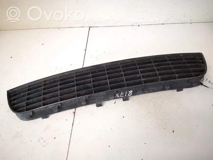 Fiat Punto (188) Front bumper lower grill 