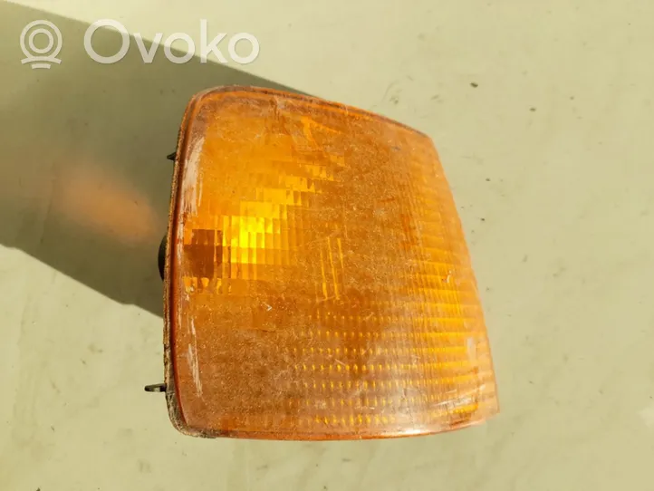 Volkswagen PASSAT B3 Frontblinker 357953050