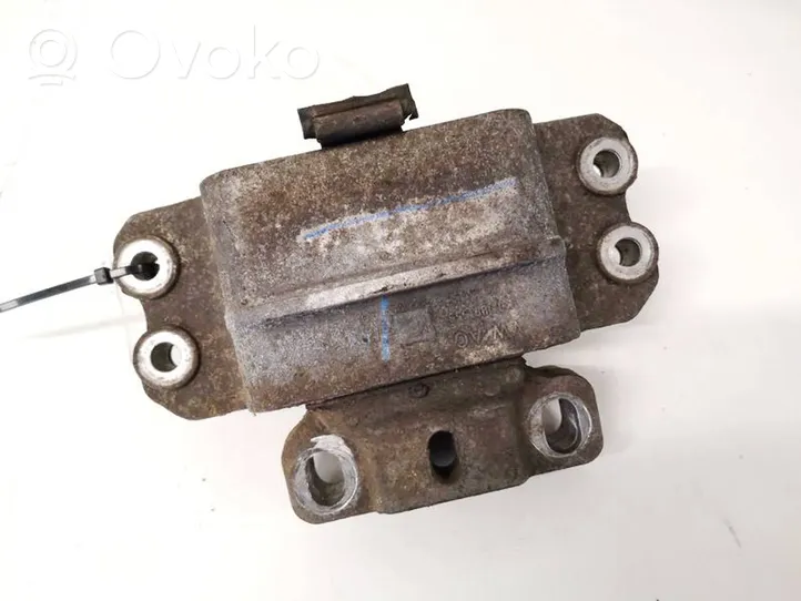 Volkswagen Golf VI Supporto di montaggio del motore 1k0199555