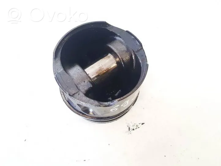 Citroen C5 Piston 