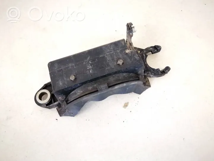 Audi A4 S4 B5 8D Maniglia esterna per portiera anteriore 4a0837206d