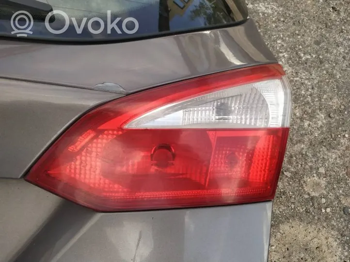 Ford Focus Takaluukun takavalot 