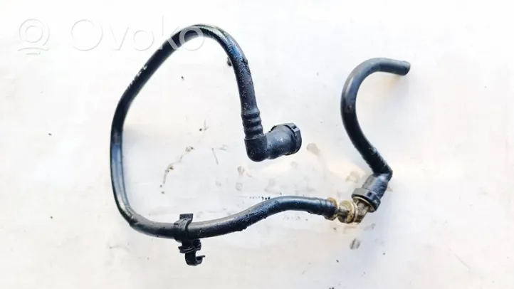 Nissan Primera Tuyau d'alimentation conduite de carburant 