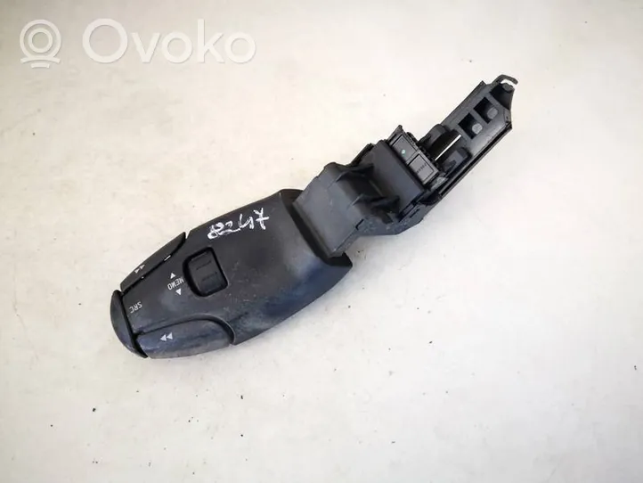 Peugeot 307 Multifunkcinis valdymo jungtukas/ rankenėlė 96538207xt