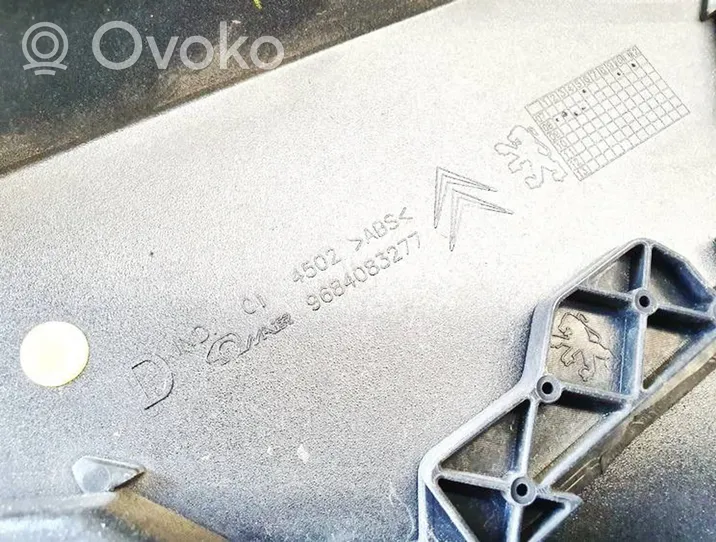 Citroen C5 Kita galinių durų apdailos detalė 9684083277