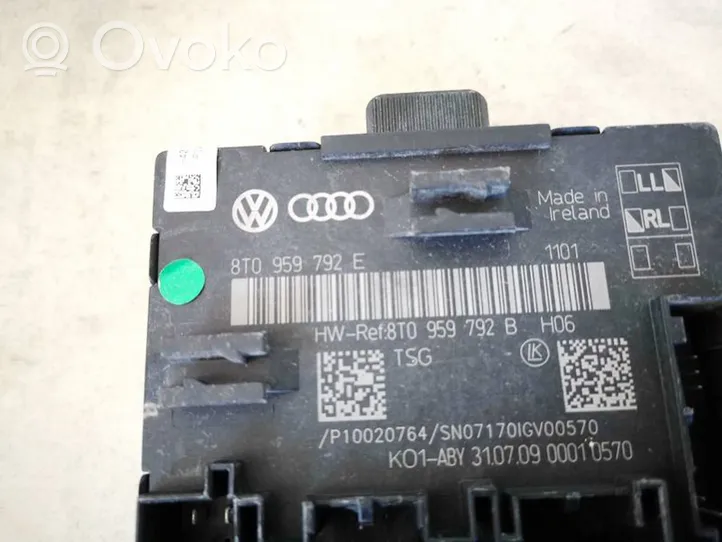 Audi A5 8T 8F Oven ohjainlaite/moduuli 8t0959792e