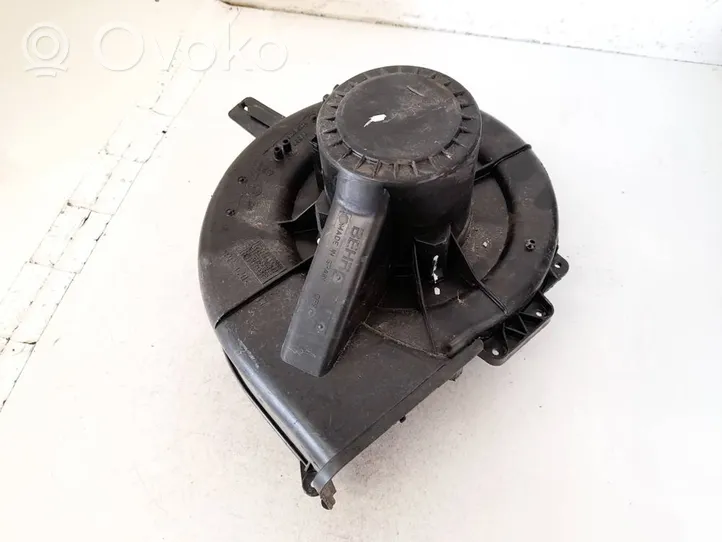 Volkswagen Cross Polo Heater fan/blower 6q2819015