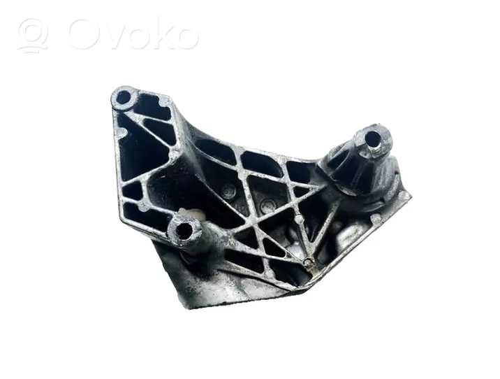 Volkswagen Golf IV Support, suspension du moteur 038199207