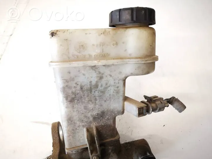 Saab 9-3 Ver2 Serbatoio di compensazione del liquido del freno 32067069