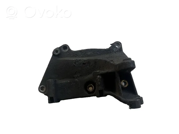 Opel Vivaro Support, suspension du moteur 