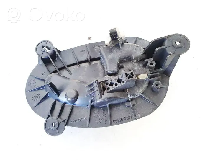 Audi A4 S4 B7 8E 8H Priekinė atidarymo rankenėlė vidinė 9616307577