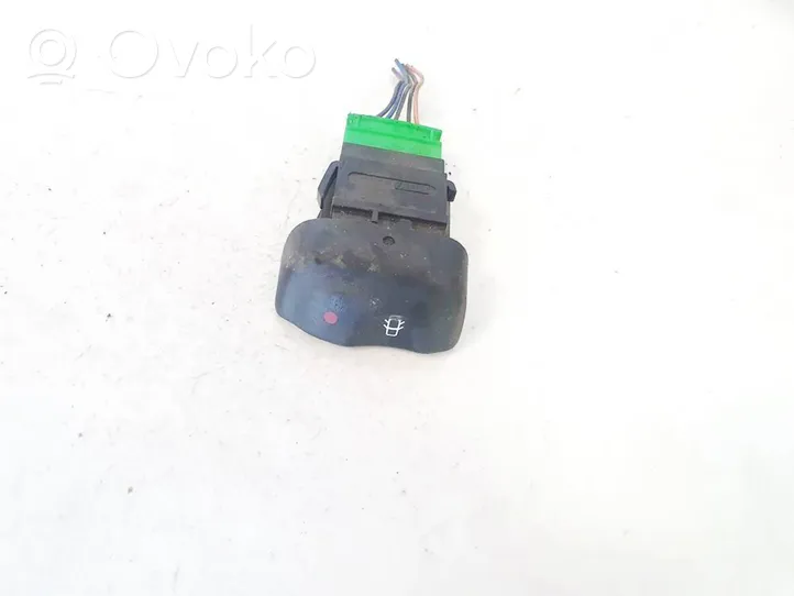 Renault Megane I Central locking switch button 841242b