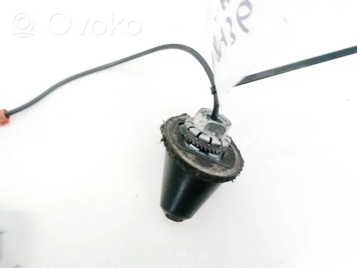 Opel Corsa D Antena (GPS antena) 