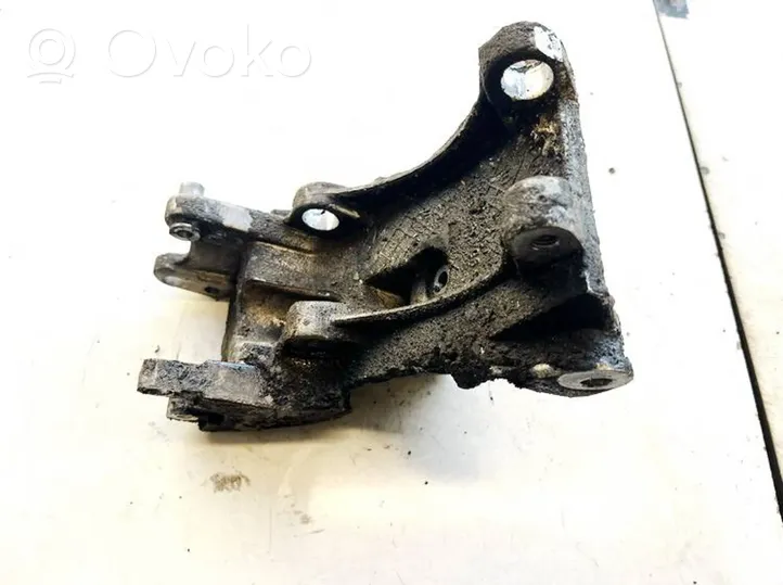 Citroen C8 Engine mounting bracket 