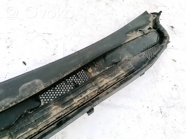 Mercedes-Benz A W169 Wiper trim 