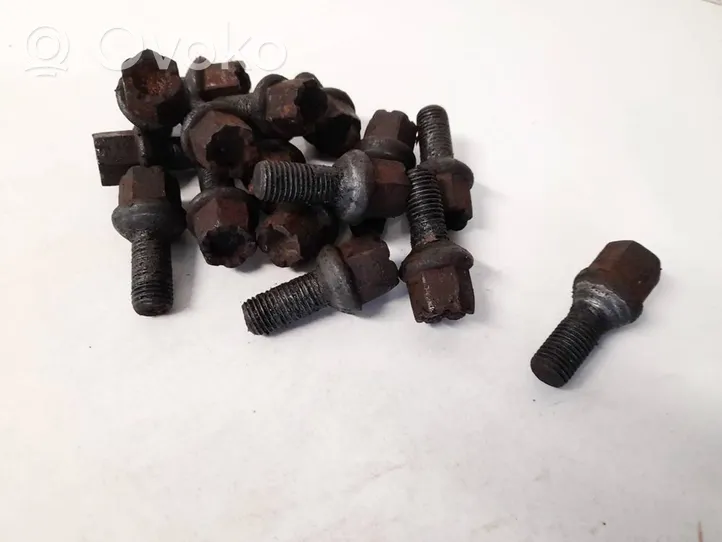 Volkswagen Golf III Nuts/bolts 