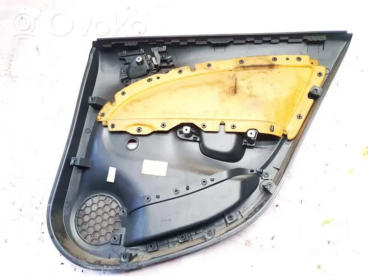 Opel Corsa C Takaoven verhoilu p0112139